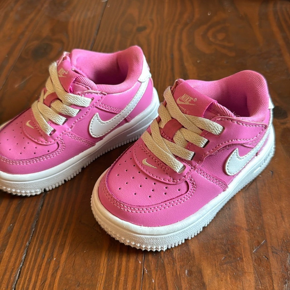 Toddler Nike Force 1 Size 5